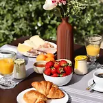 Le Pré Galoffre Hotel 3*